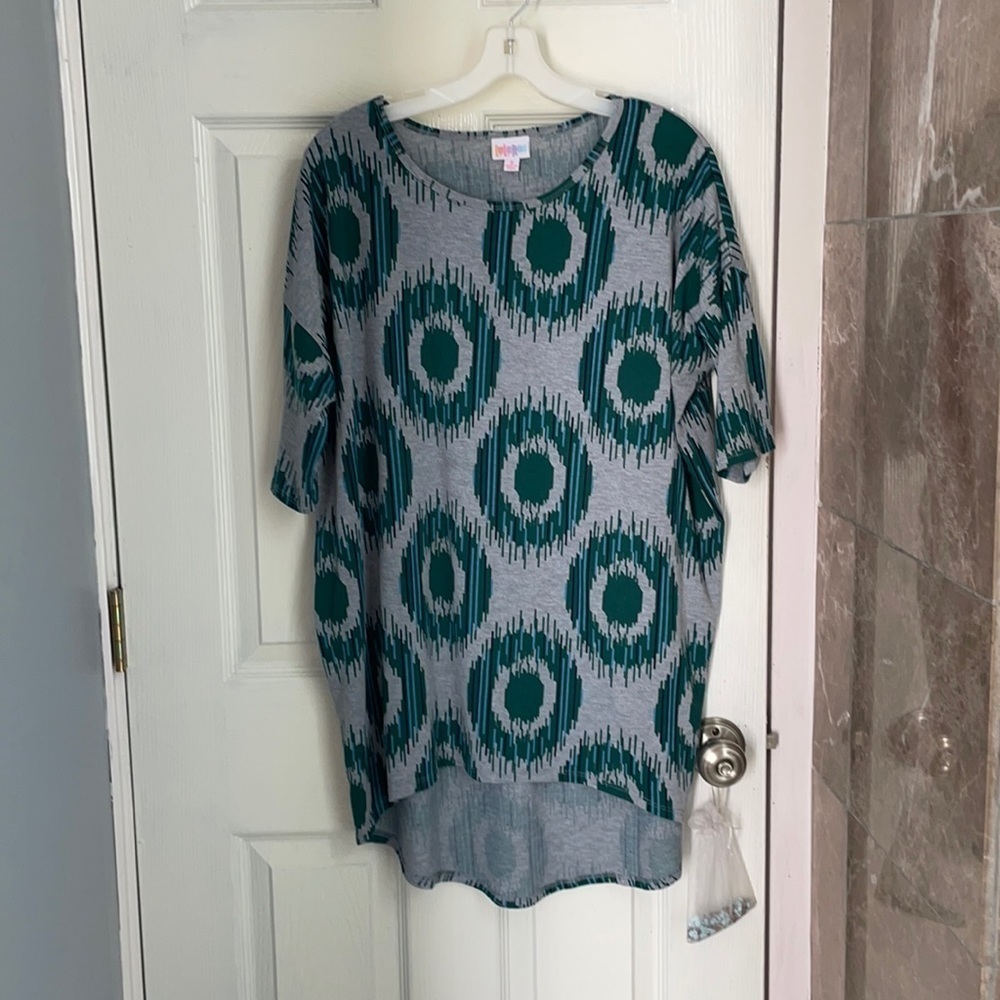 LulaRoe shirt